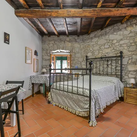 Angolo Dello Scrittore * Marciana (Isola d'Elba)